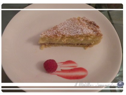 crostata chiusa crema e lamponi